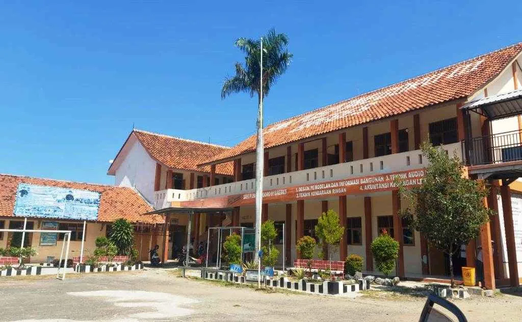 Oknum Guru SMK Pusponegoro Brebes Diduga Aniaya Siswa 