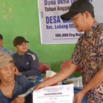 Pemdes Gadung Bagikan BLT-DD Tahap Pertama, Sekdes: Dahulukan Keperluan Pokok