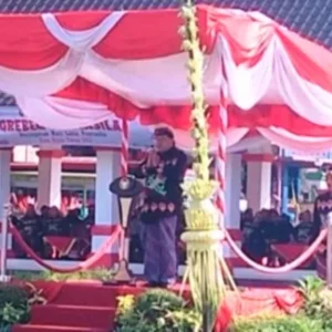 Pimpin Upacara Grebeg Pancasila, Wali Kota Blitar Ajak Warga Gelorakan Nilai Pancasila Pimpin Upacara Grebeg Pancasila, Wali Kota Blitar Ajak Warga Gelorakan Nilai Pancasila