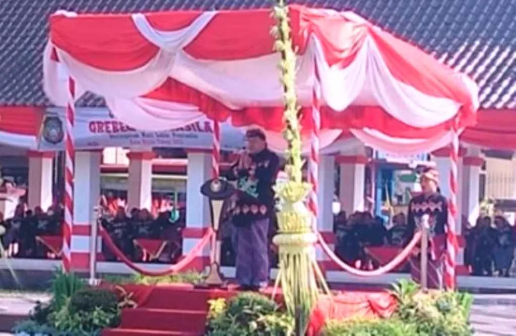 Pimpin Upacara Grebeg Pancasila, Wali Kota Blitar Ajak Warga Gelorakan Nilai Pancasila  