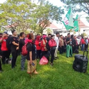 Rijanto Ketua DPC PDI Perjuangan: Seluruh kader dari Kabupaten Blitar Harus Disiplin Rijanto Ketua DPC PDI Penjuangan: Seluruh kader dari Kabupaten Blitar Harus Disiplin