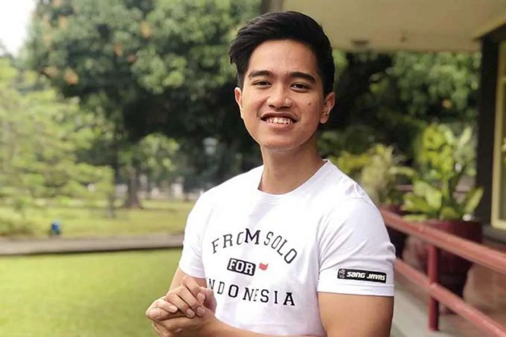 Serius Terjun Ke Politik, Kaesang Akui All Out Terkait Korupsi Timah, Pengamat Politik dan Hukum Minta Kaesang Ikut Diperiksa Kaesang Pangarep Memimpin Dalam Survei Pilkada Jawa Tengah 2024