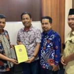 Usin Sembiring Didatangi Pihak SMAN 3 Kota Bengkulu