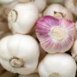 Bawang Alami Kenaikan, Cek Harga Pangan di Sini
