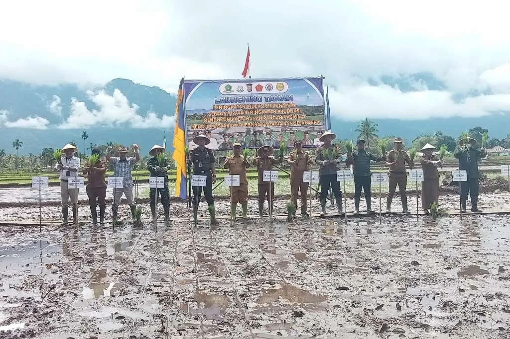 Bupati Lebong Kopli Ansori Hadiri Launching MT-2 Desa Talang Ulu