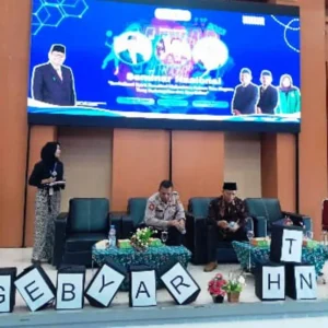 Jadi Pembicara Seminar Nasional, Sumardi: Kita Harus Bergerak