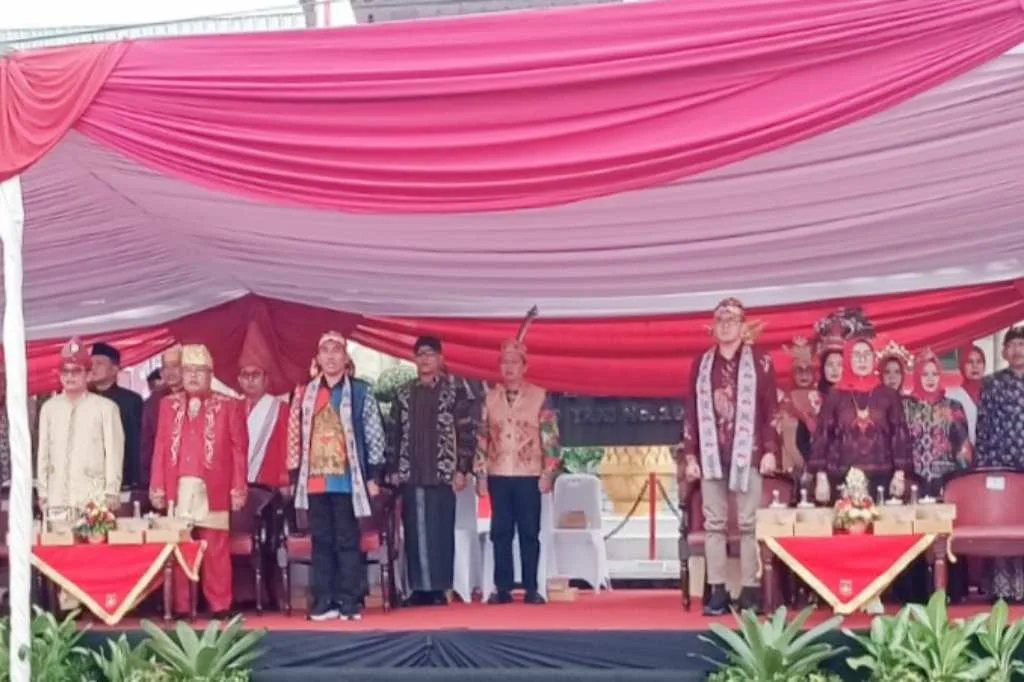 DPRD Kota Blitar Apresiasi Gelaran BEN Carnival II