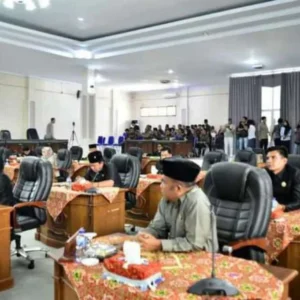 Fraksi DPRD Kabupaten Lebong Sampaikan Pandangan Terhadap Raperda APBD 2022 dan Pengelolaan Pasar Fraksi DPRD Kabupaten Lebong Sampaikan Pandangan Terhadap Raperda APBD 2022 dan Pengelolaan Pasar