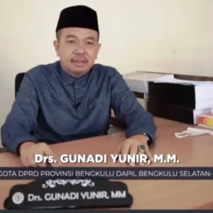 Gunadi Yunir Ingatkan Agar Proses PPDB Mengikuti Prosedur Gunadi Yunir Ingatkan Agar Proses PPDB Mengikuti Prosedur Gunadi Yunir: Perusahaan Swasta Harus Utamakan Tenaga Kerja Lokal Gunadi Yunir Dukung Khairil Anwar Tingkatkan Kinerja Dukcapil Bengkulu