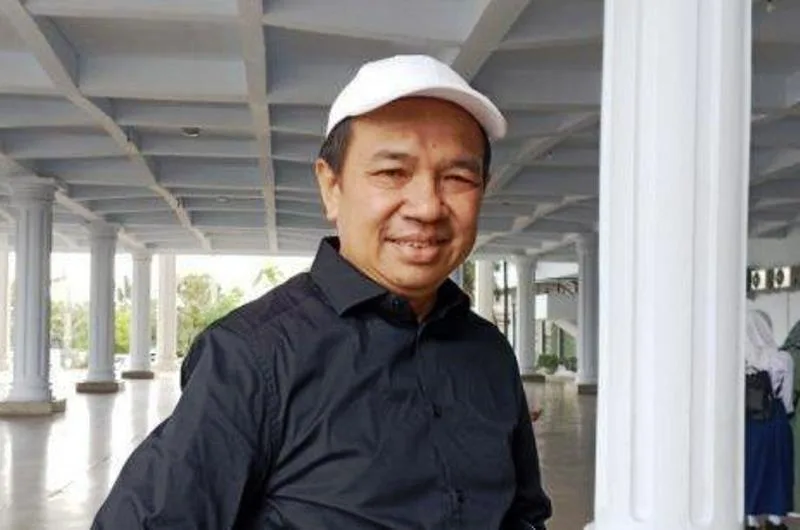 Gunadi Yunir: Minimal Dapat Sekolah Yang Dekat Ucapkan Selamat Kepada Direktur Baru RSKJ Soeprapto Bengkulu, Ini Pesan Gunadi Yunir Gunadi Yunir Dukung Upaya Transformasi Sistem Kesehatan di Provinsi Bengkulu