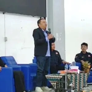 KEtua Komisi 1 DPRD Provinsi Beri Motivasi Ratusan Mahasiswa KEtua Komisi 1 DPRD Provinsi Beri Motivasi Ratusan Mahasiswa