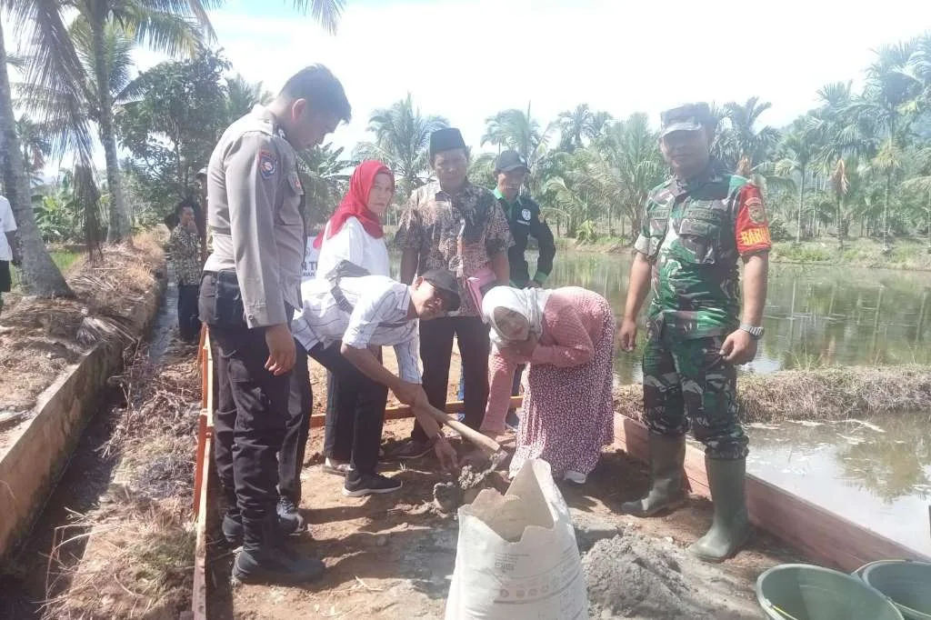 Pemdes Semelako Atas Sukses Laksanakan Titik Nol dan Peletakan Batu Pertama JUT