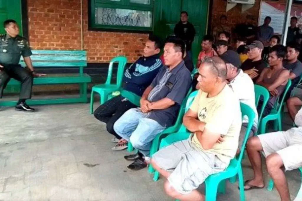 Puluhan Truk Dihentikan Karena Melintas di Luar Jalur, Sopir Keluhkan Hal Ini