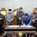 Raperda Tentang Pajak dan Retribusi Daerah Disetujui DPRD Jadi Perda
