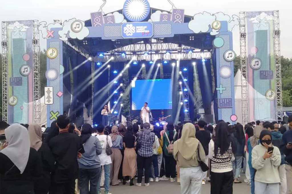 Ribuan Orang Padati PAI untuk Konser Denny Caknan