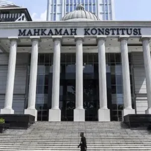 Sumardi Apresiasi Putusan MK Putuskan Pemilu 2024 Sistem Terbuka Dianggap Banyak Bertanya, Ketua MK Ditegur Saksi Ganjar-Mahfud Sengketa Hasil Pilpres 2024 Jadi Rekor Amicus Curiae Terbanyak Sidang PHPU Pilpres 2024, MK Tolak Eksepsi Termohon 