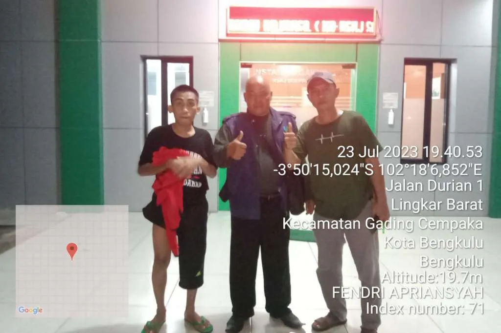 Upaya Menuju Kesembuhan, Tim Asesmen Evakuasi Pemuda Gangguan Jiwa di Kaur