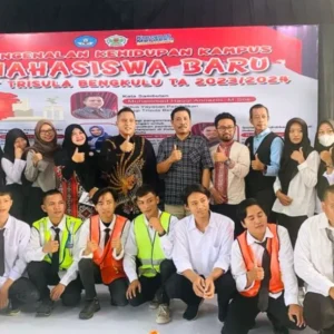 Beri Semangat dan Motivasi, Usin Bertandang ke STIT Trisula Bengkulu