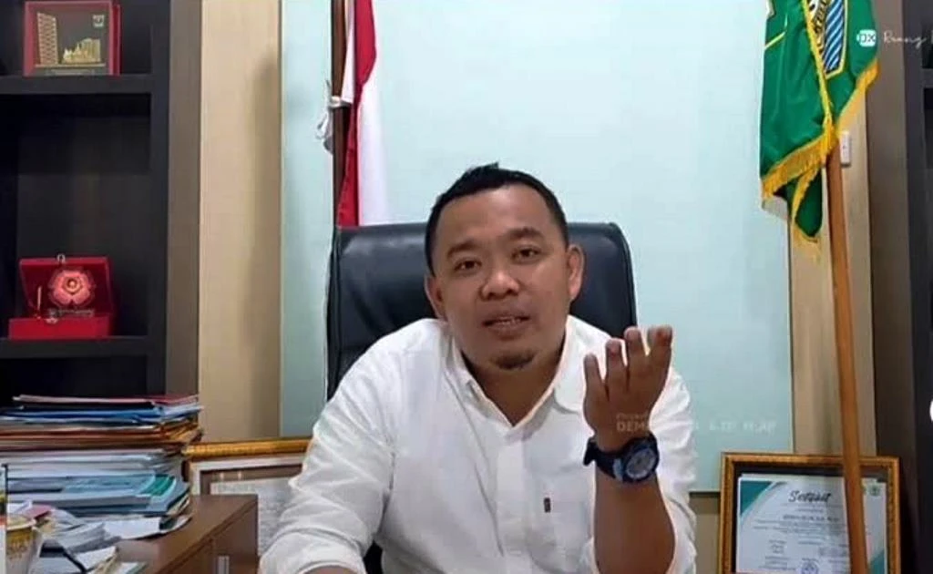 Dorong Pembangunan di Bengkulu, Perusahaan Diimbau Buka Tabungan Bank Bengkulu. Dempo Xler Minta ASN di Bengkulu Jaga Netralitas Dalam Pemilu 2024 Nanti