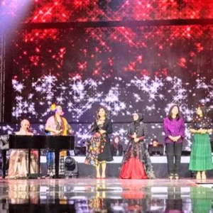 Konser Wanita Hebat: Pesan Inspiratif Miss Merry Riana Memukau Ribuan Penonton Konser Wanita Hebat: Pesan Inspiratif Miss Merry Riana Memukau Ribuan Penonton