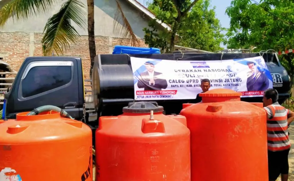 Laksanakan Gerakan Nasional Peduli dan Berbagi, Joko Hariyanto Kembali Kirim Air Bersih