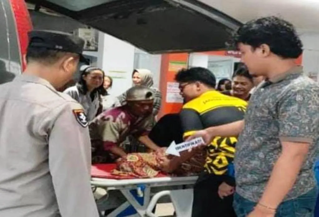Niat Tolong Teman Tenggelam, Pelajar Malah Tergulung Ombak
