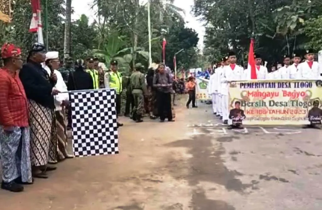 Pawai Kirab Budaya Desa Tlogo Peringatan 4 Hari Jadi Sukses Digelar