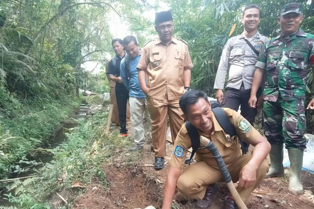 Pemdes Semelako III Laksanakan Titik Nol Pembangunan JUT