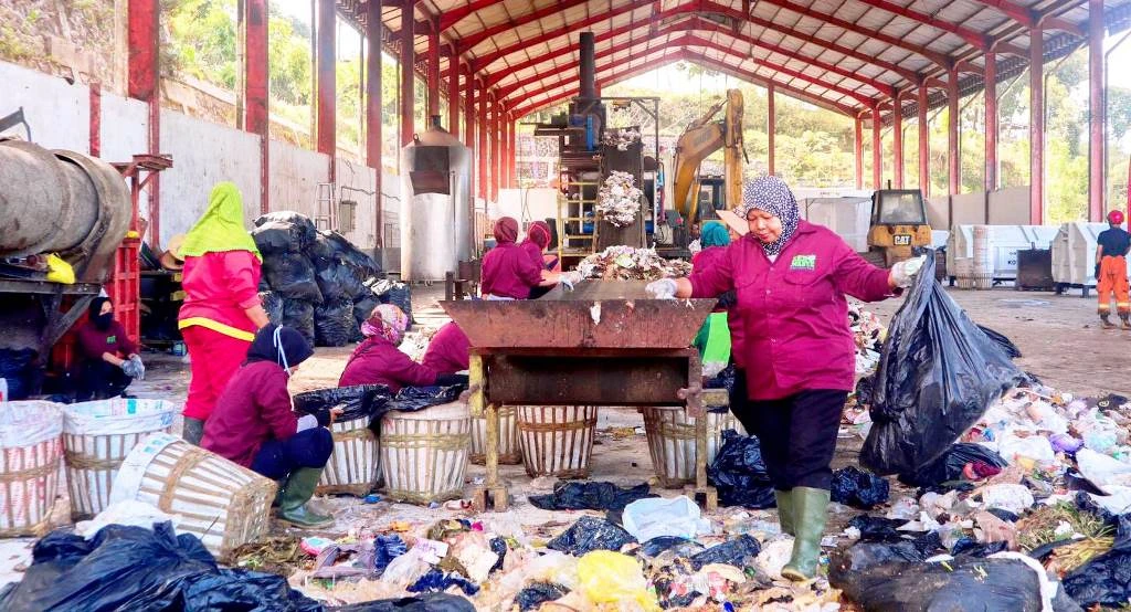 Percepat Penanganan TPA Tlekung, Tim Sabers Pungli dan Pemkot Batu Kampanyekan Pemilahan Sampah