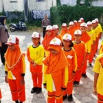 Satbinmas Tegal Kota Latih Anak SD untuk Lomba Pocil