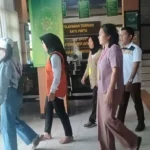 Todong Golok ke Petugas Kepolisian, Istri DPO Divonis 4 Bulan