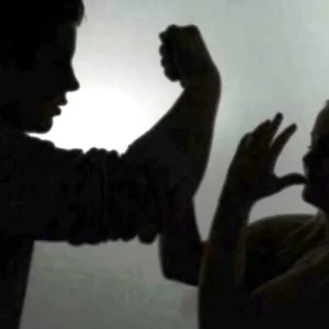 Dianiaya Suami Hingga Babak Belur, Warga Seluma Lapor Polisi Viral KDRT Cut Intan Nabila, Ini Tips Membantu Korban Kekerasan Studi Ungkap Dampak Cuaca Ekstrem pada Kekerasan Gender