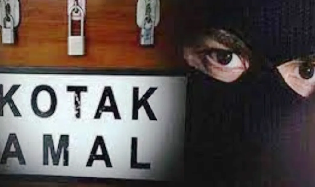Dua Bocah Curi Isi Kotak Amal Pedagang Bakso Dengan Cara Congkel Jendela
