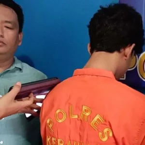 Edarkan Ganja, Siswa SMA Beli IPhone Edarkan Ganja, Siswa SMA Beli IPhone