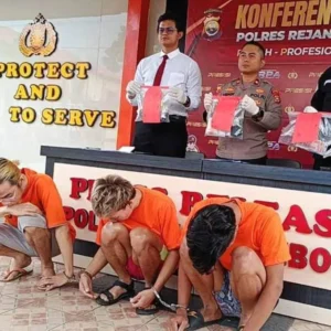 Edarkan Sabu, 3 Warga RL Diringkus Polisi Edarkan Sabu, 3 Warga RL diringkus