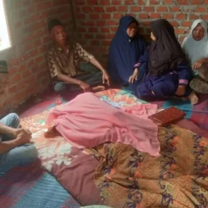 Geger, Ditemukan Lansia Bunuh Diri di Pondoknya Geger, Ditemukan Lansia Bunuh Diri di Pondoknya