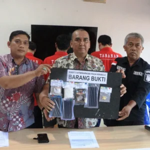 Jalankan Bisnis Narkoba, 3 Sahabat Sejati Kembali Ditangkap Polisi Jalankan Bisnis Narkoba, 3 Sahabat Sejati Kembali Ditangkap Polisi