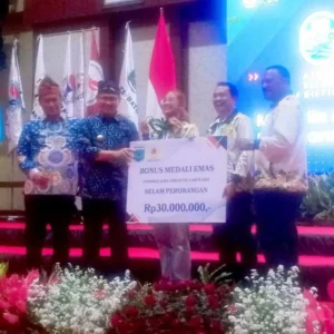 Pemkot Batu Bersama KONI Berikan Bonus Prestasi Atlet di Porprov Jatim VIII 2023