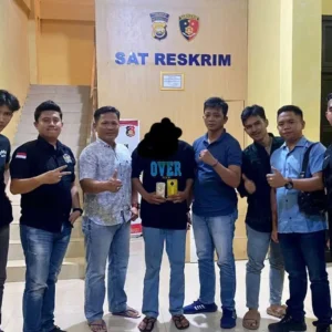 Sebar Foto Pribadi Mantan Pacar, Remaja Ini Ditangkap Polisi Sebar Foto Pribadi Mantan Pacar, Remaja Ini Ditangkap Polisi