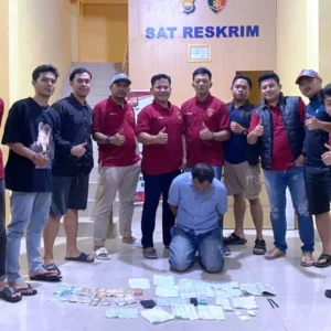 Warga Kampung Jawa Diamankan Petugas Kepolisian, Main Togel Warga Kampung Jawa Diamankan Petugas Kepolisian, Main Togel