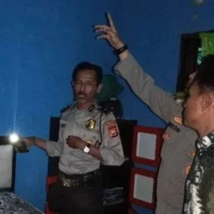 Warga Seginim Temukan Suami Gantung Diri di Kamar Anaknya