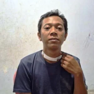 Ambil Pesanan, Leher Warga Rejang Lebong Nyaris Putus Ambil Pesanan, Leher Warga Rejang Lebong Nyaris Putus