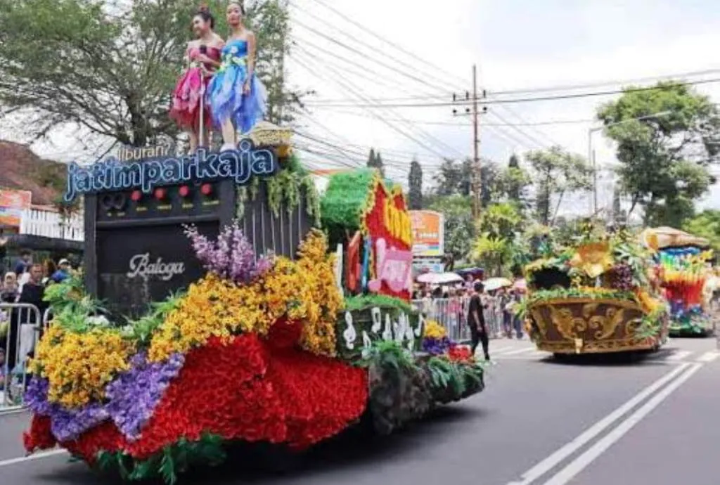 Batu Art Flower Carnival 2023: Spektakulernya Pawai dan Pesona Pariwisata Kota Batu