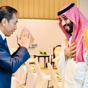 Bertemu MBS, Presiden Jokowi Ajak Arab Saudi Hentikan Konflik di Gaza