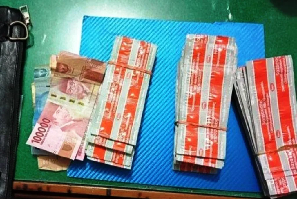 Dua Wanita Muda Jual Pil Samcodin, Mayoritas Pembelinya Remaja