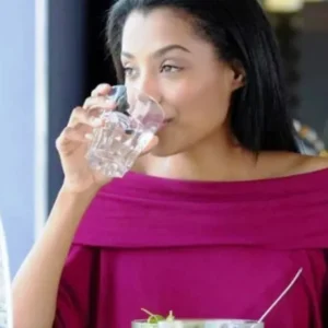 Fakta atau Hoax, Benarkah Minum Air Putih saat Makan Membuat Gemuk? Fakta atau Hoax, Benarkah Minum Air Putih saat Makan Membuat Gemuk?
