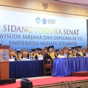 Hadir Dalam Sidang Terbuka Universitas Muhadi Setiabudi, Ini Pesan Walikota Tegal