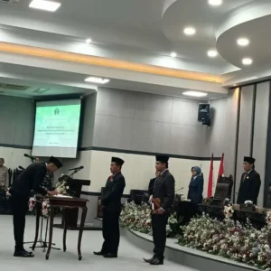 Hendrik dan Bima Resmi Dilantik, PAW Anggota DPRD Kabupaten Blitar