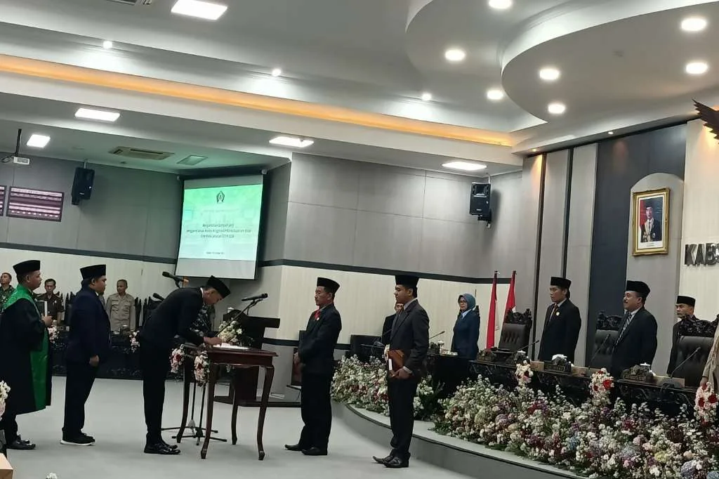 Hendrik dan Bima Resmi Dilantik, PAW Anggota DPRD Kabupaten Blitar