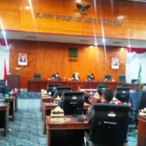 Legalitas Bupati Kaur Dipertanyakan Dalam Rapat Paripurna Raperda APBDP 2023